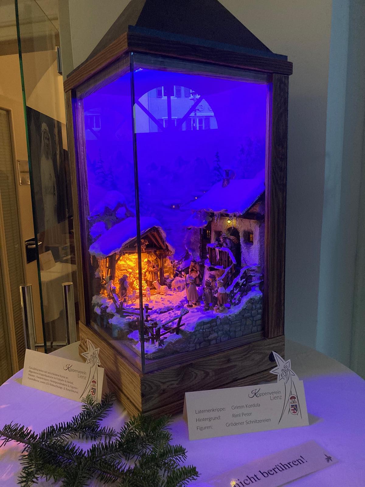 Eine Laternenkrippe hat fast &uuml;berall Platz: Foto: Stangl