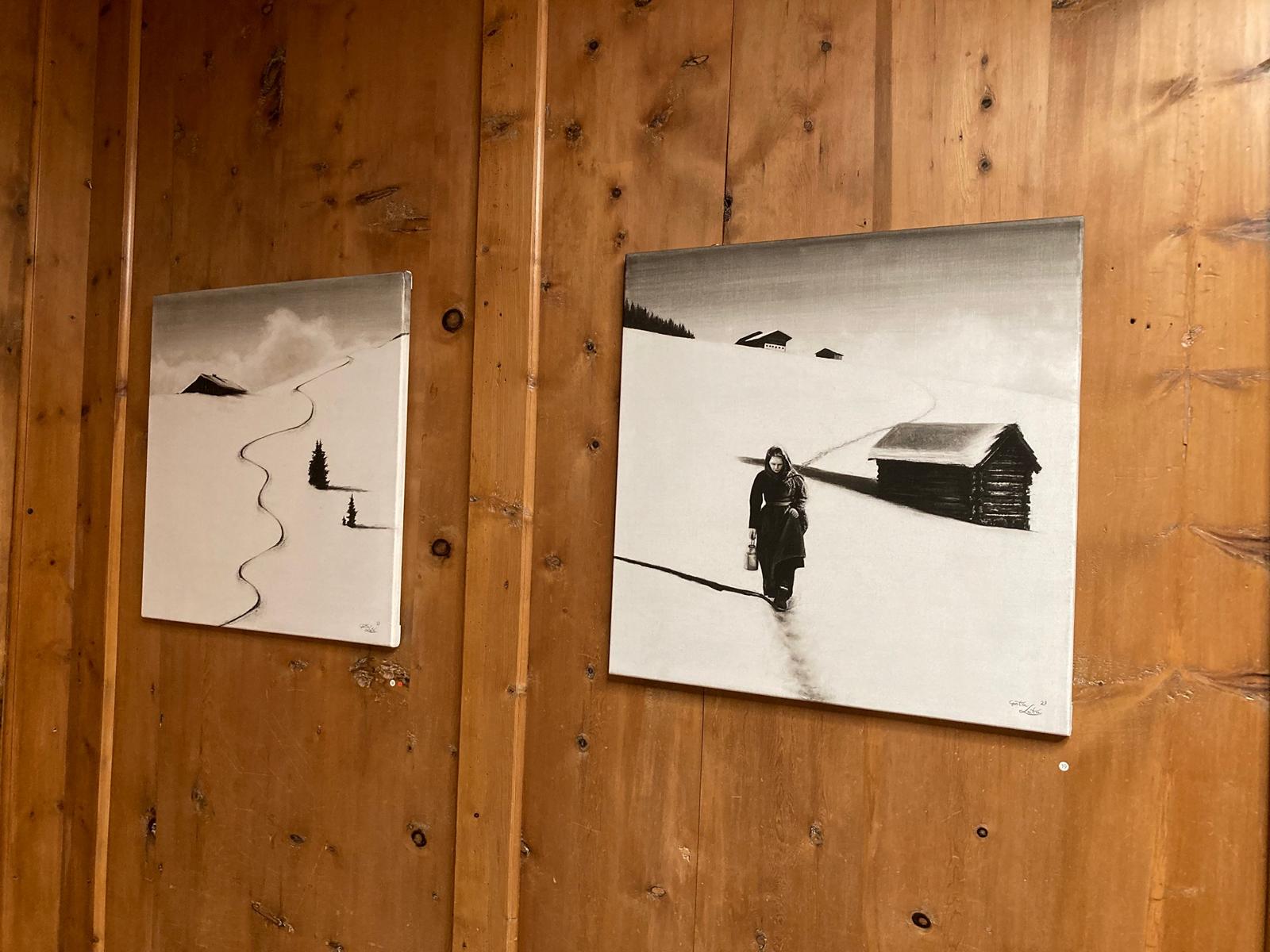 G&uuml;nter Leiter malt mit Kohle auf Naturleinen, Foto: Stangl