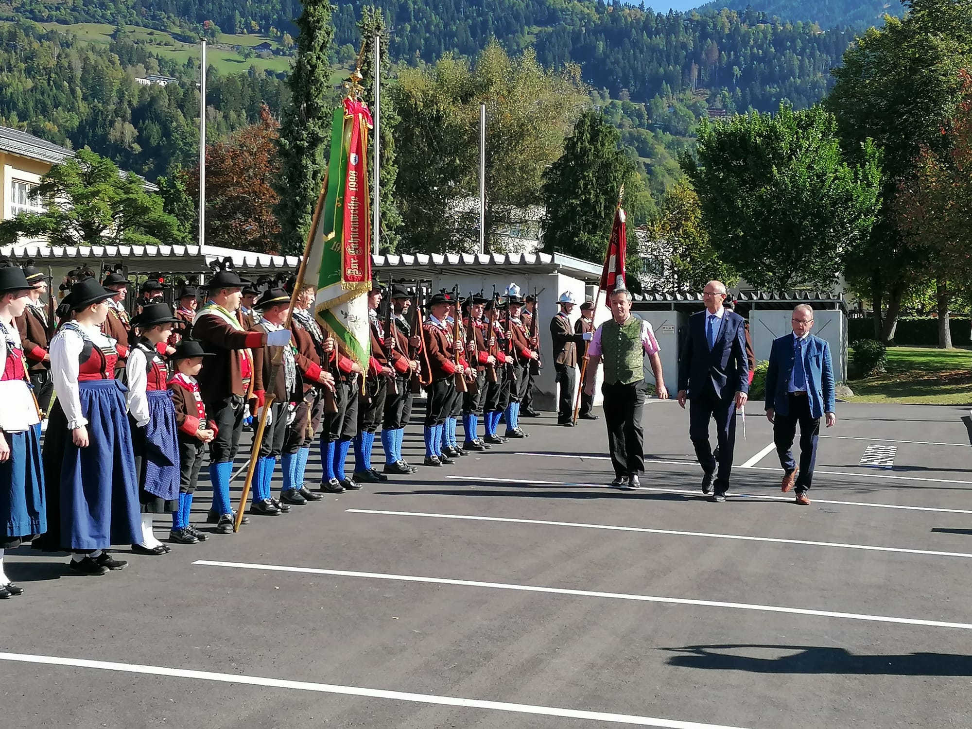 Landes&uuml;blicher Empfang in Nu&szlig;dorf-Debant f&uuml;r LH Mattle: Foto: Eder-Possenig