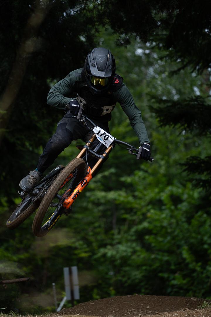 160 Starter/Innen k&auml;mpften sich &uuml;ber den Alban Lakata Trail nach unten. Foto: Thomas Wilhelmer