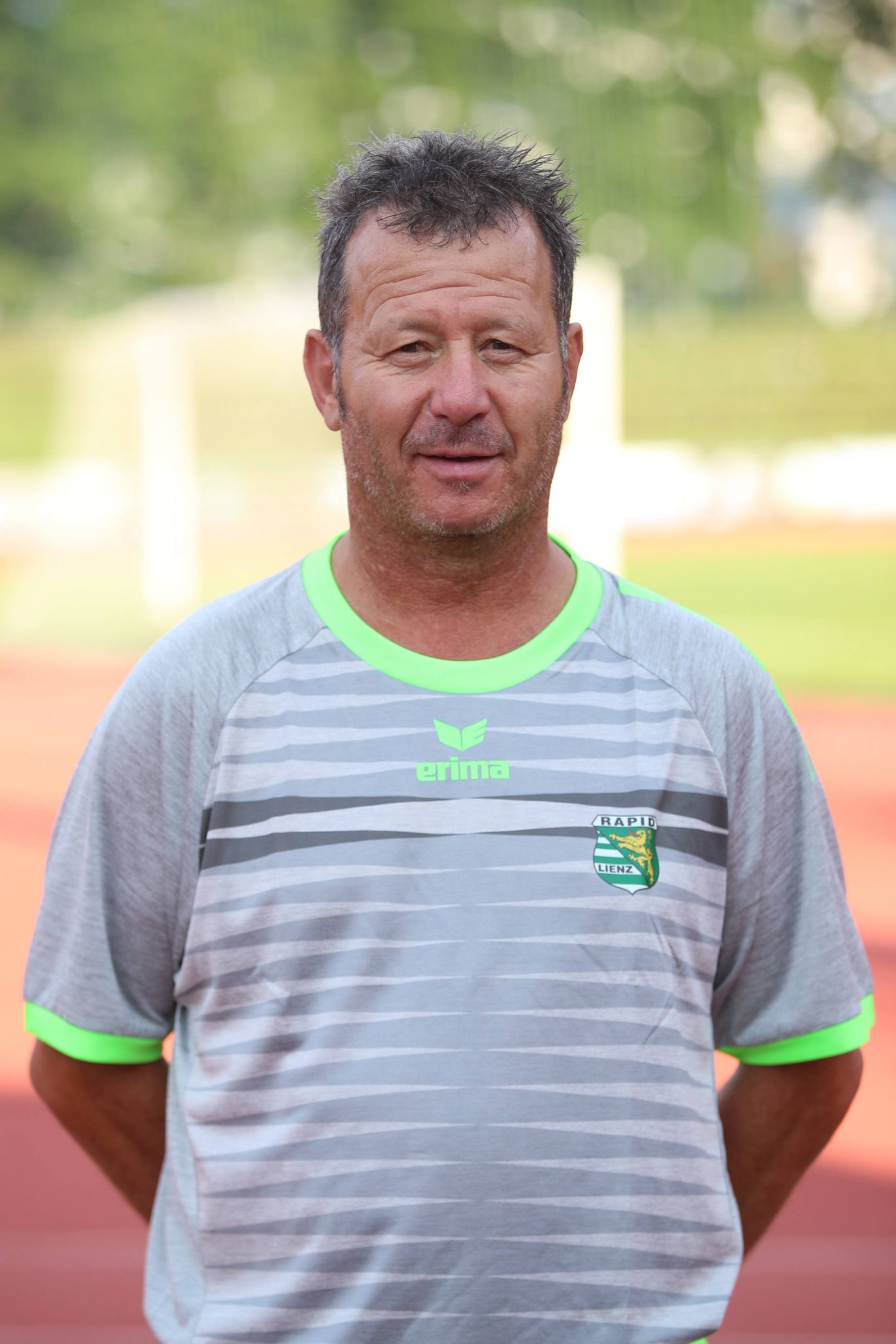 Obmann des SV Rapid WINWIN Lienz, Robert &bdquo;Didi&ldquo; M&uuml;ller: &bdquo;Trainerinnen und Trainer sind dringend gesucht!&ldquo; Foto: Moritz Werner Mowe