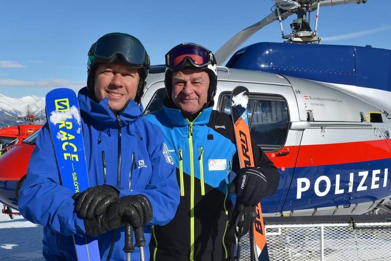 Fitz Strobl (li) war am Spittaler Hausberg in seinem Metier, mit dabei auch der ehemalige Direktor des Fritz Strobl Schulzentrums, Siegfried Grutschnig.