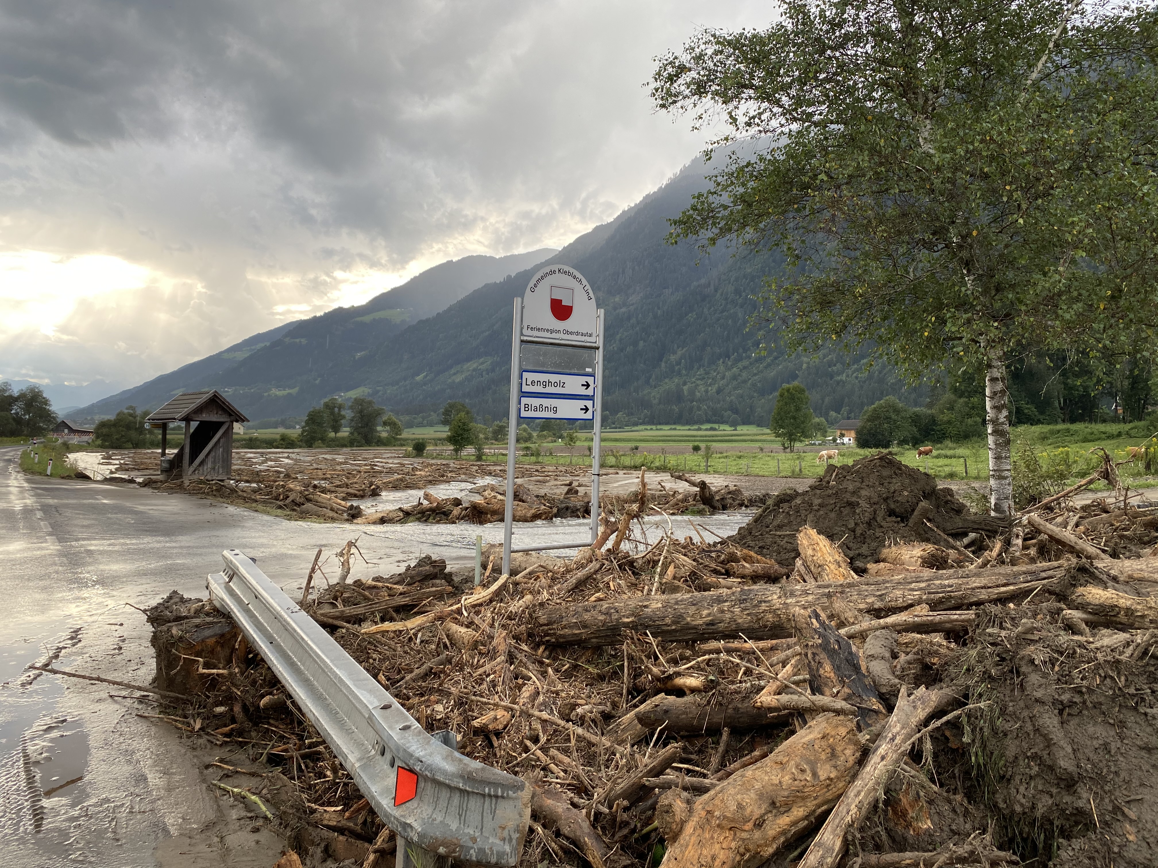 Drei Wochen sollen die Aufr&auml;umarbeiten und die Wiederherstellung des Bachbettes in Anspruch nehmen.