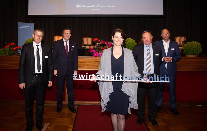 Bei den Millst&auml;tter Wirtschaftsgespr&auml;chen diskutierten Experten zwei Tage lang &uuml;ber die Rolle des Staates in der Wirtschaft. Unter den Teilnehmern war auch die Europaministerin. Vize-Bgm. Albert Burgstaller, Alfons Helmel, BM Karoline Edtstadler, Bgm. Joh