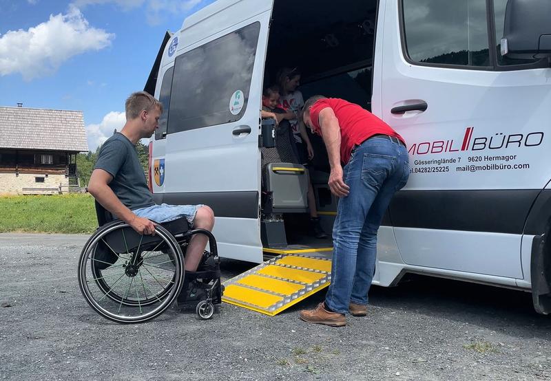 Von Hermagor bringt ein barrierefreier Rufbus Wanderer zur Egger Alm. Foto: nassfeld.at