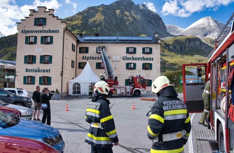 &Uuml;bungsobjekt f&uuml;r den Zimmerbrand war das Glocknerhaus des Alpenvereins.