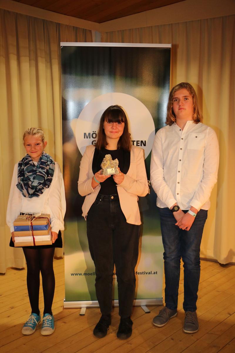 Die Nachwuchsautoren Anna Salzmann, Emma Antonisch, und Alex Hajdu. Fotos: Heidi Schober