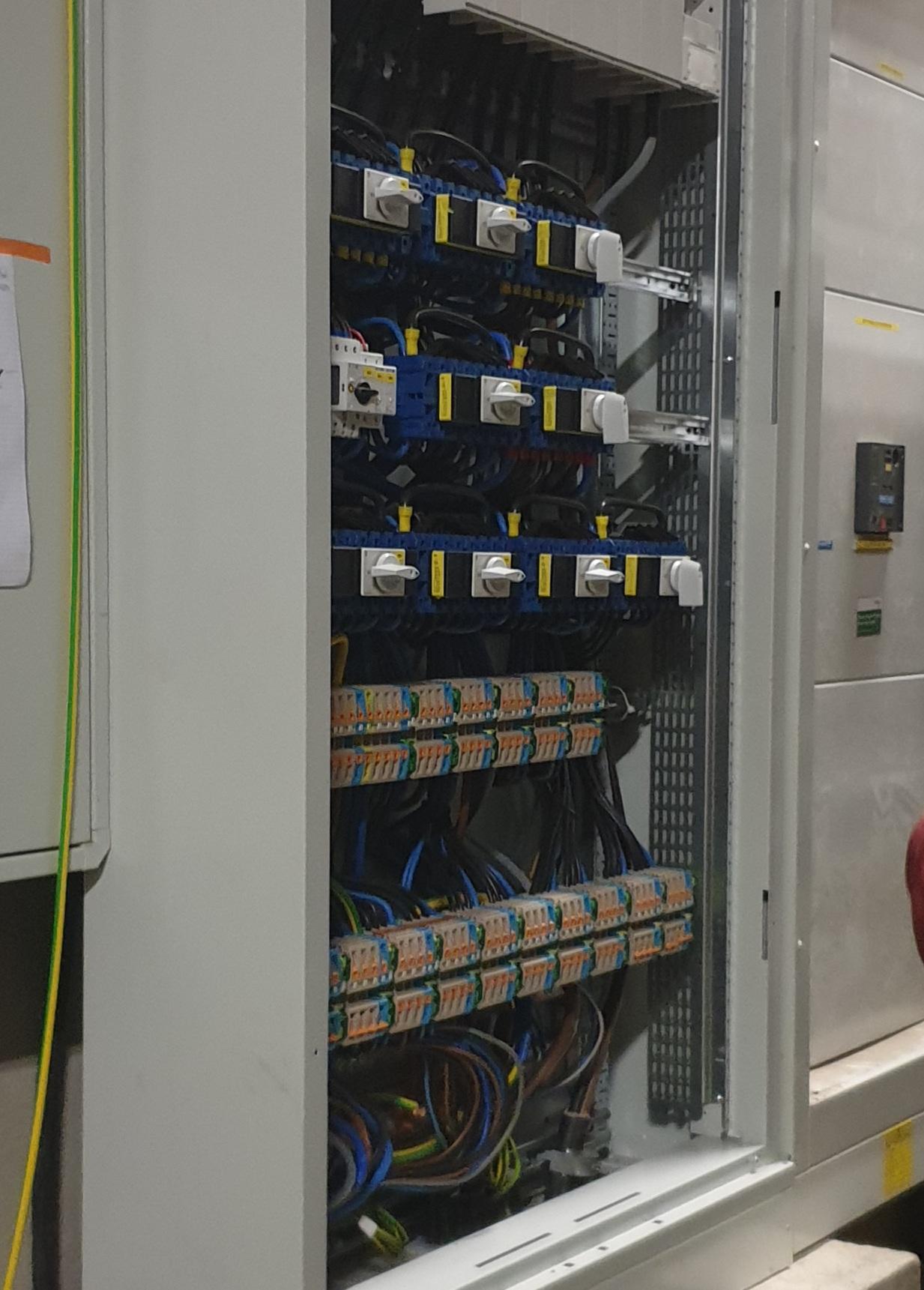 Die Anlage steht beim Rathaus.