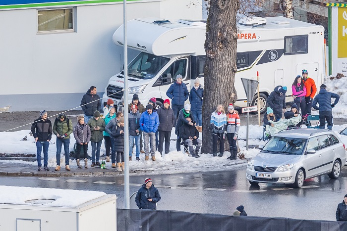 Viele Zaung&auml;ste verfolgten heute wieder den Skiweltcup in Lienz. Foto: Expa Pictures