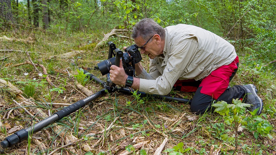 Teilweise im Wasser, teilweise &uuml;ber Felsen kletternd erforschte und filmte das Ehepaar Zebedin den Gail-Fluss. Fotos: privat