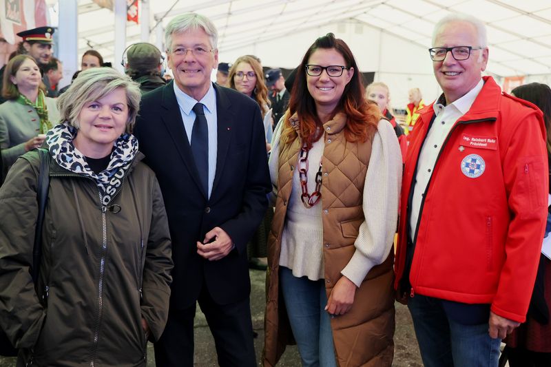 8. Tag der Einsatzkr&auml;fte in Millstatt. Am Bild: LT-Abg. Ruth Feistritzer, LH Peter Kaiser, LR.in Sara Schaar, LT-Pr&auml;sident Reinhart Rohr. Foto: LPD K&auml;rnten/Wajand