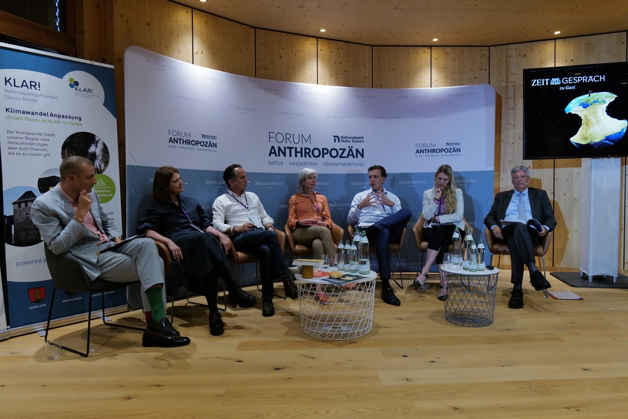 Diskussionsrunde in Heiligenblut.