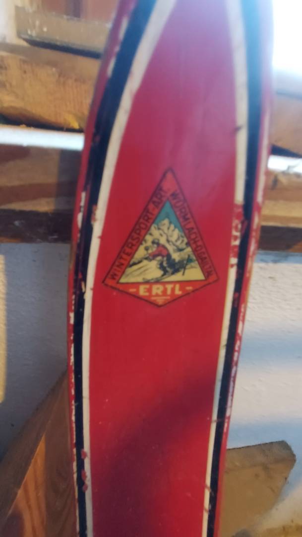 Adolf Ertl produzierte vor und nach 1960 die gefragten &bdquo;Ertl&ldquo;-Ski. Foto: k.brunner