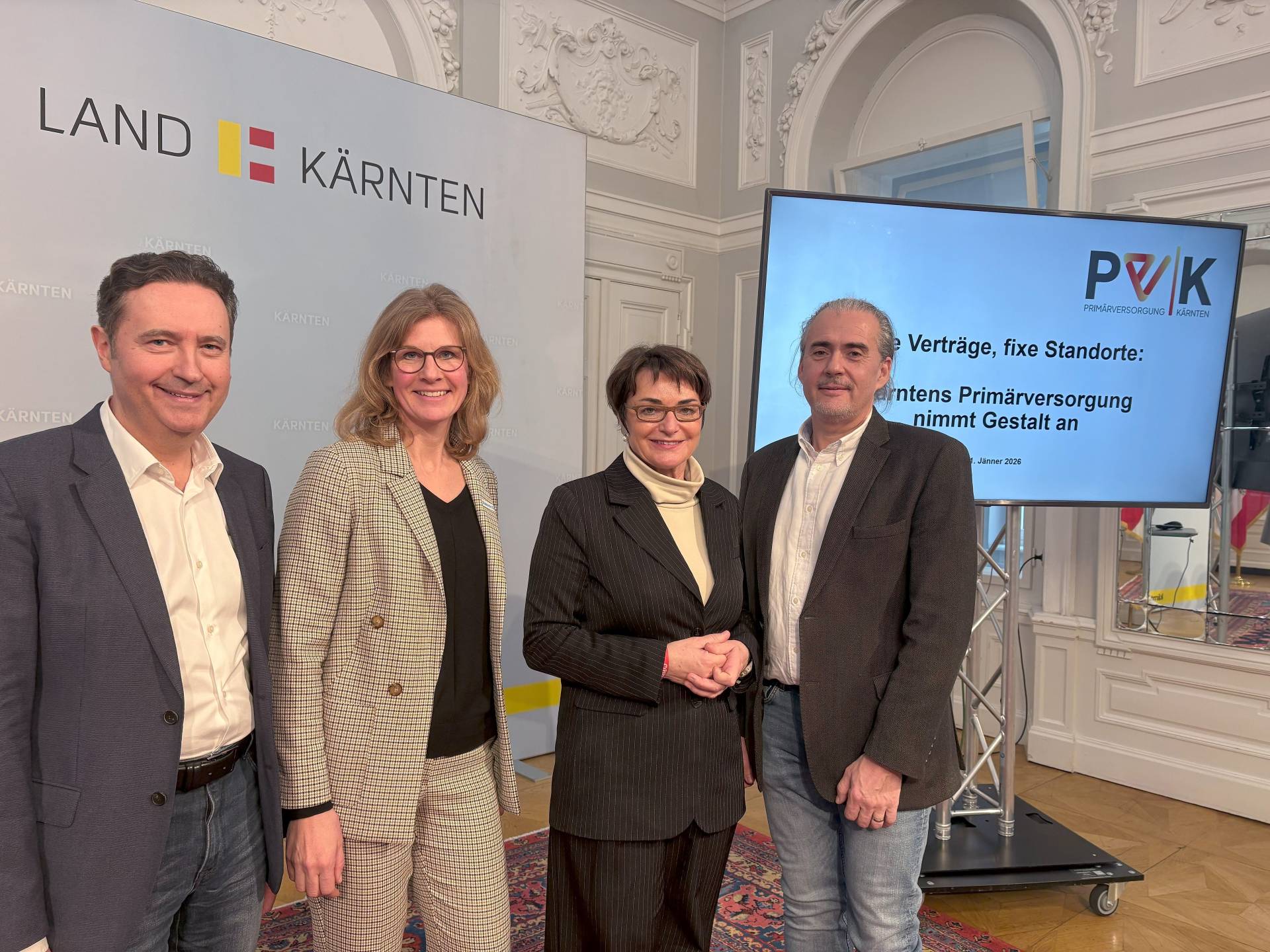 Pr&auml;sentierten die konkreten Pl&auml;ne f&uuml;r die PVE: Georg Steiner, Astrid K&ouml;rner, LR.in Beate Prettner und Thomas Eminger. Foto: B&uuml;ro LR.in Prettner