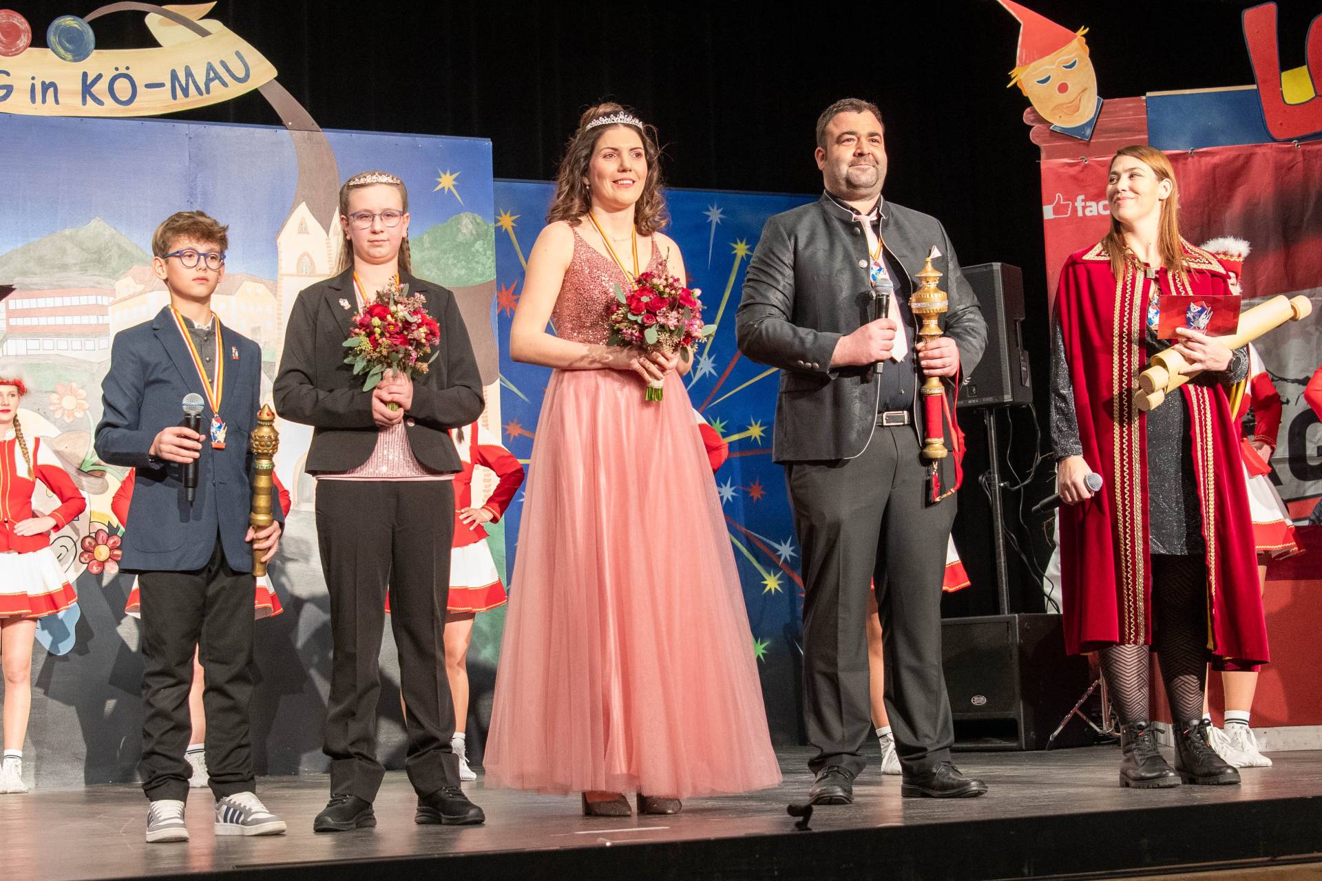 Kinderprinzenpaar Niklas I. Kundert und Vanessa I. Unterweger, Prinzenpaar Christina I. Patterer und Kai. Buchacher, Vizepr&auml;sidentin Vanessa Obernosterer