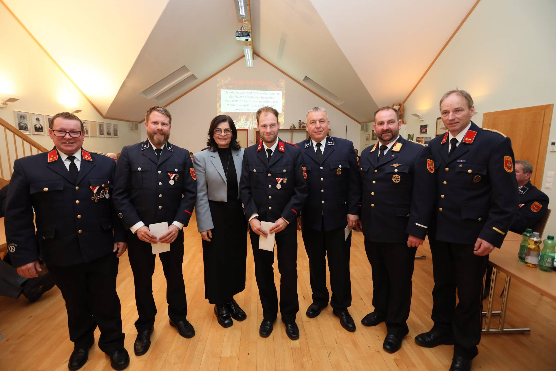 Ortsfeuerwehrkommandant Michael Mayer; Kameradschaftsf&uuml;hrerstellvertreter Patrick Rauter; B&uuml;rgermeisterin Marika Lagger-P&ouml;llinger; Ger&auml;tewart Michael Grutschnig; Abschnittsfeuerwehrkommandant Rene Moser und Gemeindefeuerwehrkommandant Simon Taurer