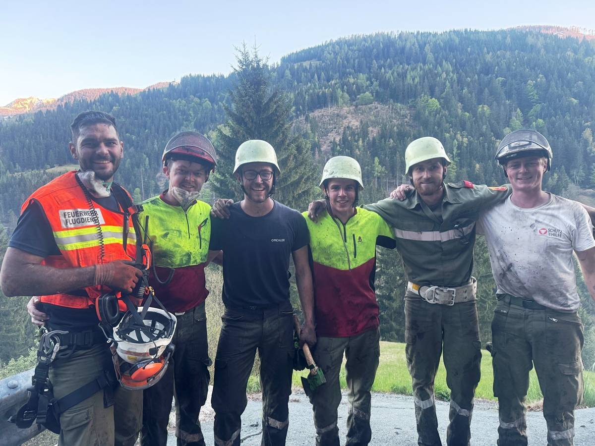 Anstrengende Arbeit, aber zufrieden ist man doch mit der geleisteten Hilfe. Vielen Dank! Ihr seid spitze!