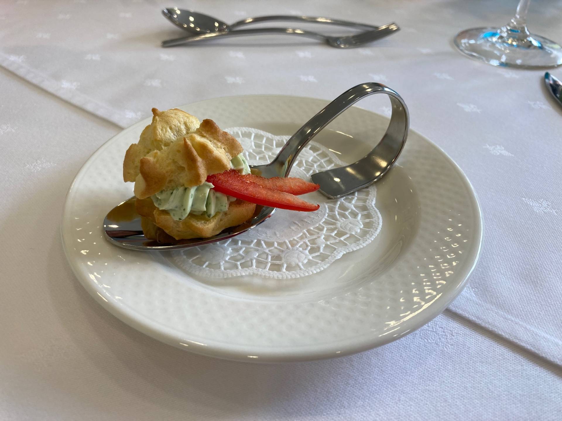 Ein paar Eindr&uuml;cke vom Pr&uuml;fungsmen&uuml;... vom Gru&szlig; aus der K&uuml;che... (Foto: Stangl)