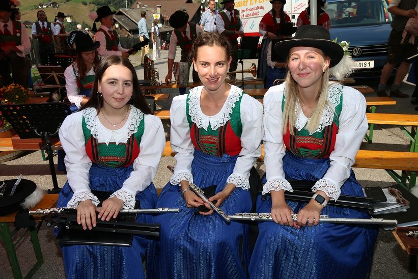 V. l.: Philomena Sauper, Claudia Zirknitzer und Magdalena Bernsteiner.