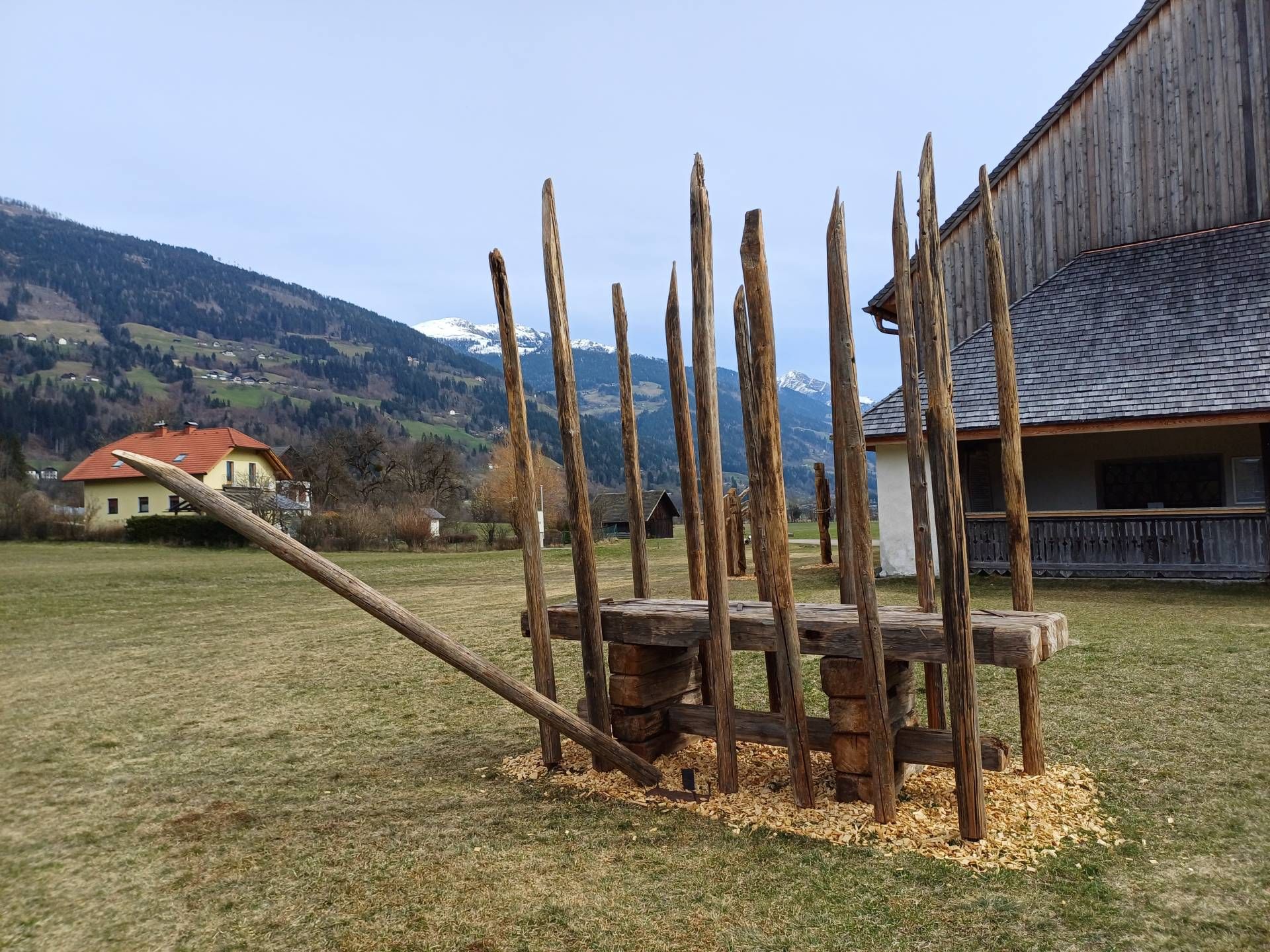 Das letzte Abendmahl als &bdquo;Verrat&ldquo;. Die ausbrechende Steele stellt den &bdquo;Judas&ldquo; dar. &bdquo;Einer f&auml;llt um&ldquo;, meint Profunser. Etwas, das in Zeiten wie diesen nur allzu h&auml;ufig passiert.