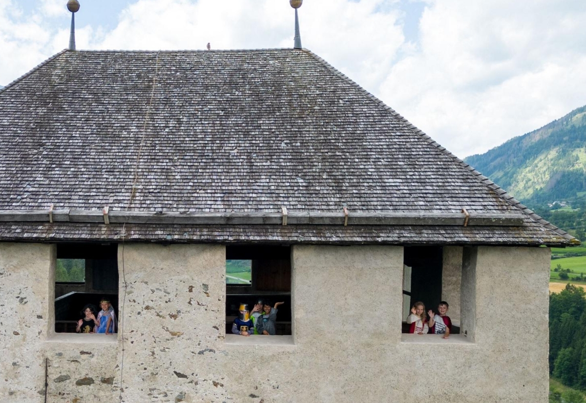 Familiensonntage: Schloss Bruck kreativ erleben