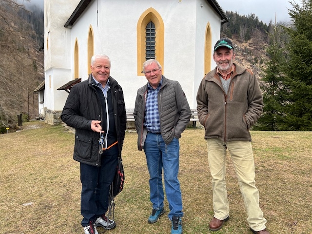 &Auml;lteste Glocke Tirols l&auml;utet im Helenenkirchl 