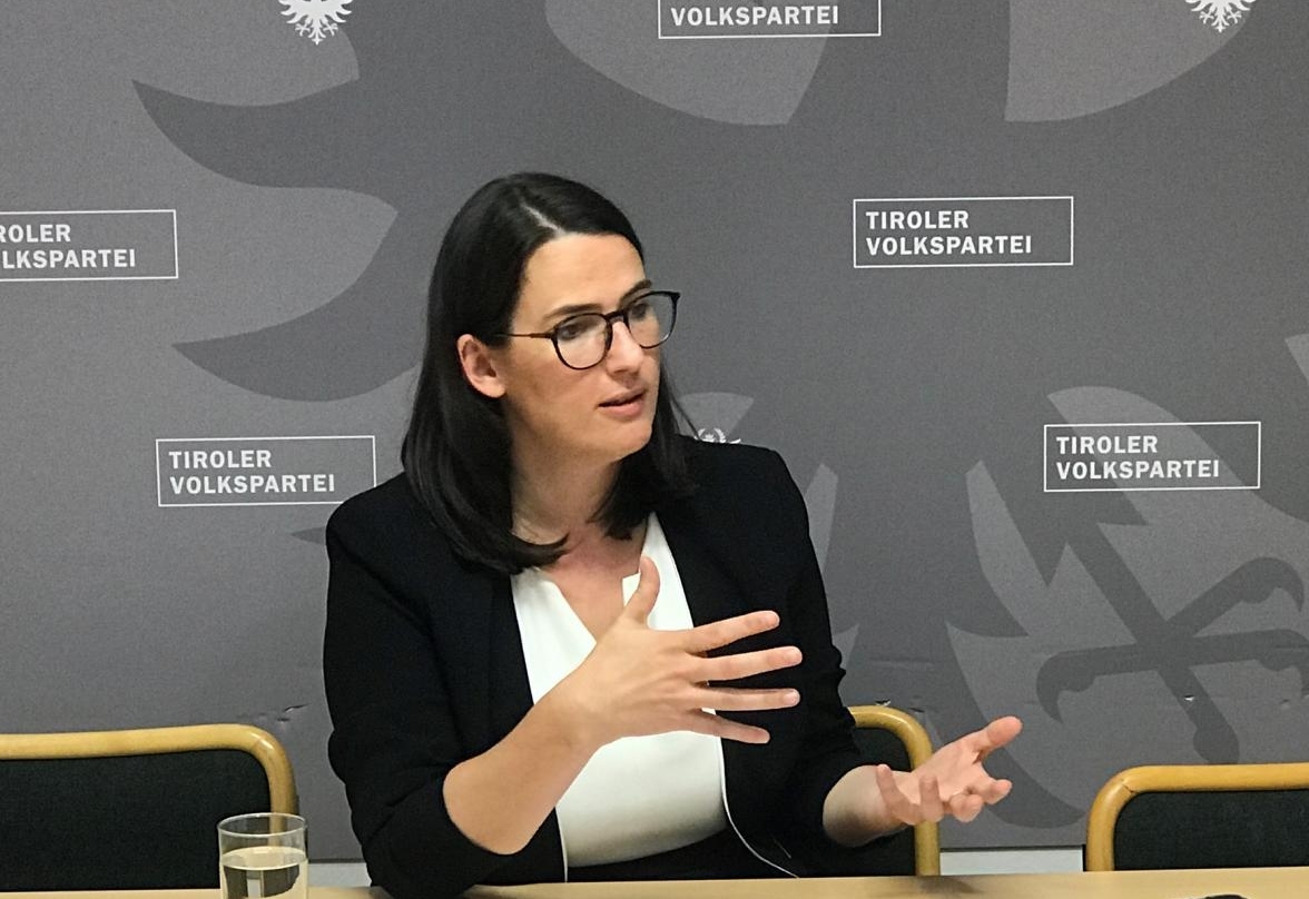 Neue Wirtschaftskammer-Pr&auml;sidentin will nahtlosen &Uuml;bergang 