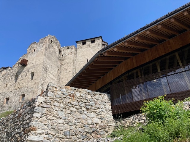 Voller Veranstaltungskalender auf der Burg Heinfels