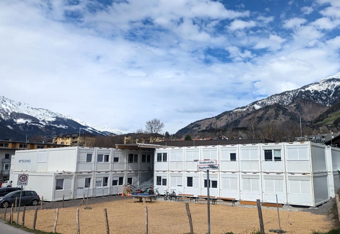 Leben und Lernen in der Container-Mittelschule