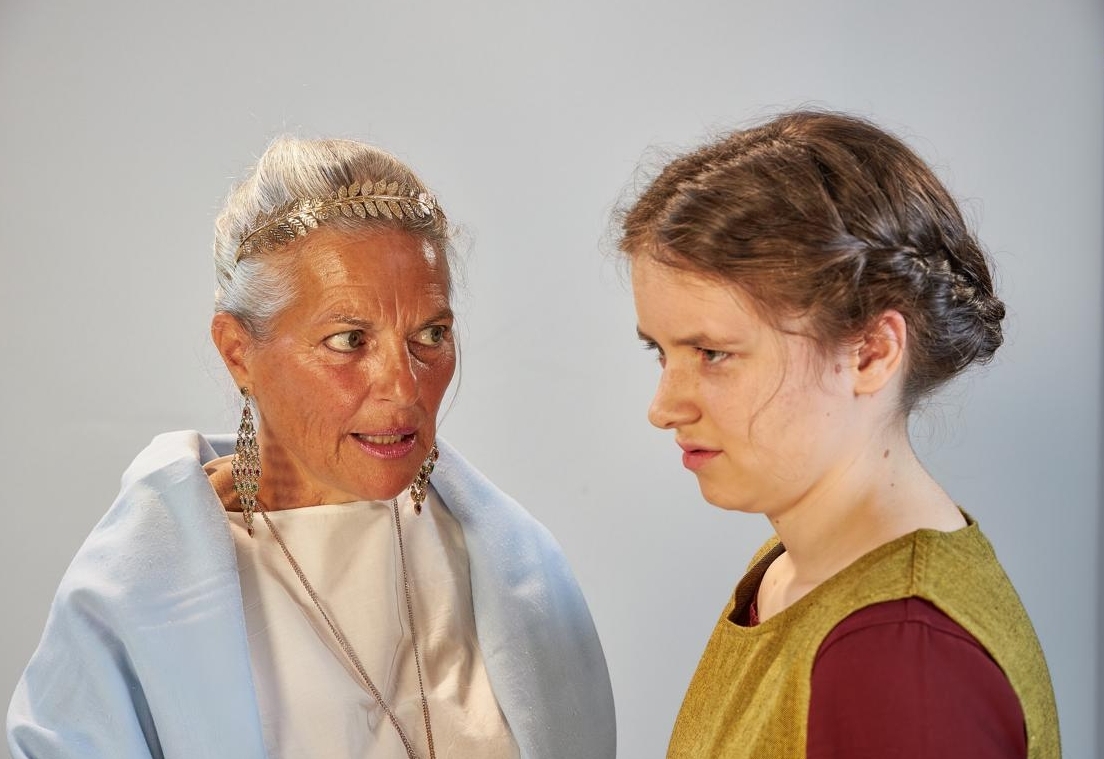 R&ouml;mertheater - Das M&auml;dchen von Agunt 