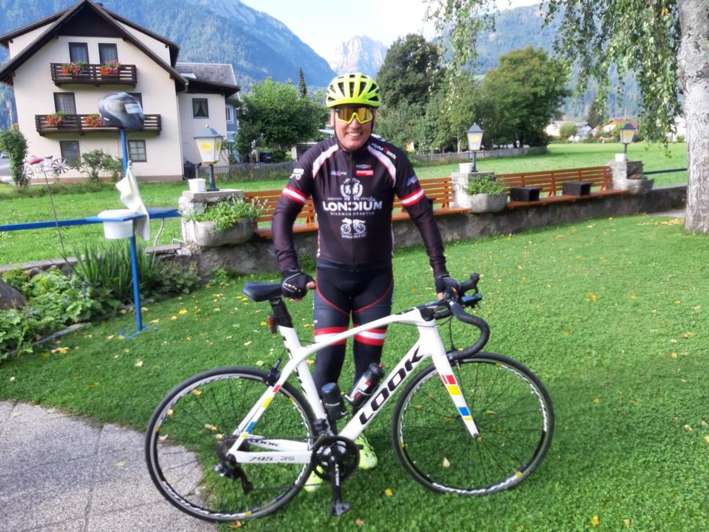 Mit dem "Radlwolf" f&uuml;r den guten Zweck unterwegs