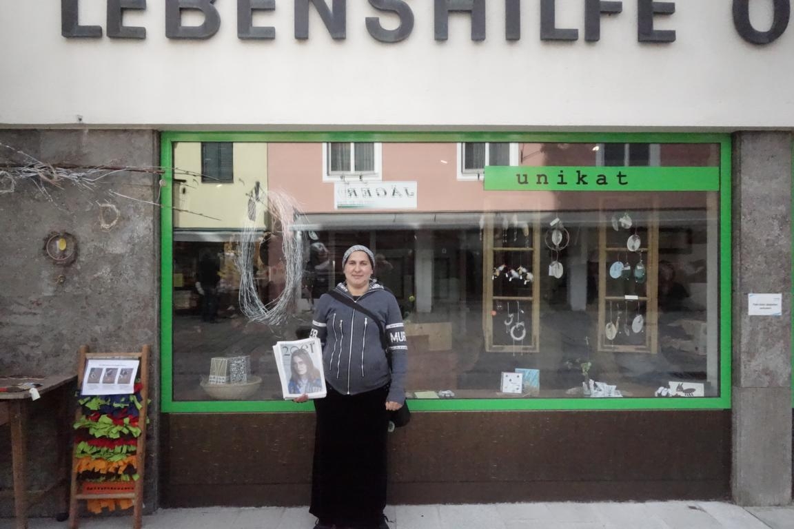 Lebenshilfe Osttirol unterst&uuml;tzt Tiroler Stra&szlig;enzeitung 20er