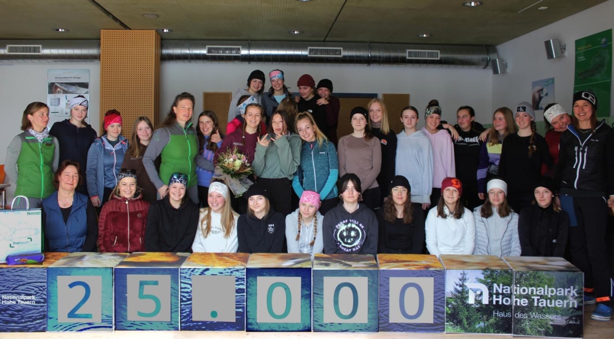 25.000 Besucherin im Haus des Wassers geehrt