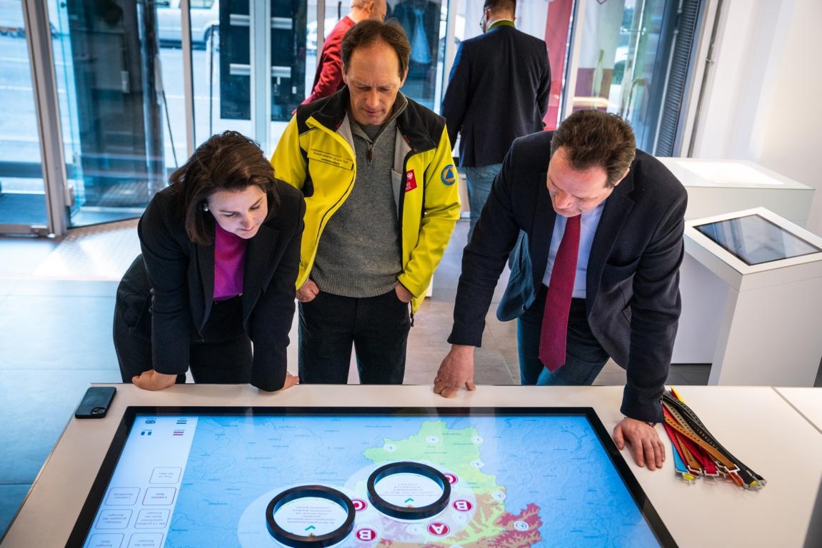 BM Totschnig informiert sich &uuml;ber Euregio-Lawinenbericht