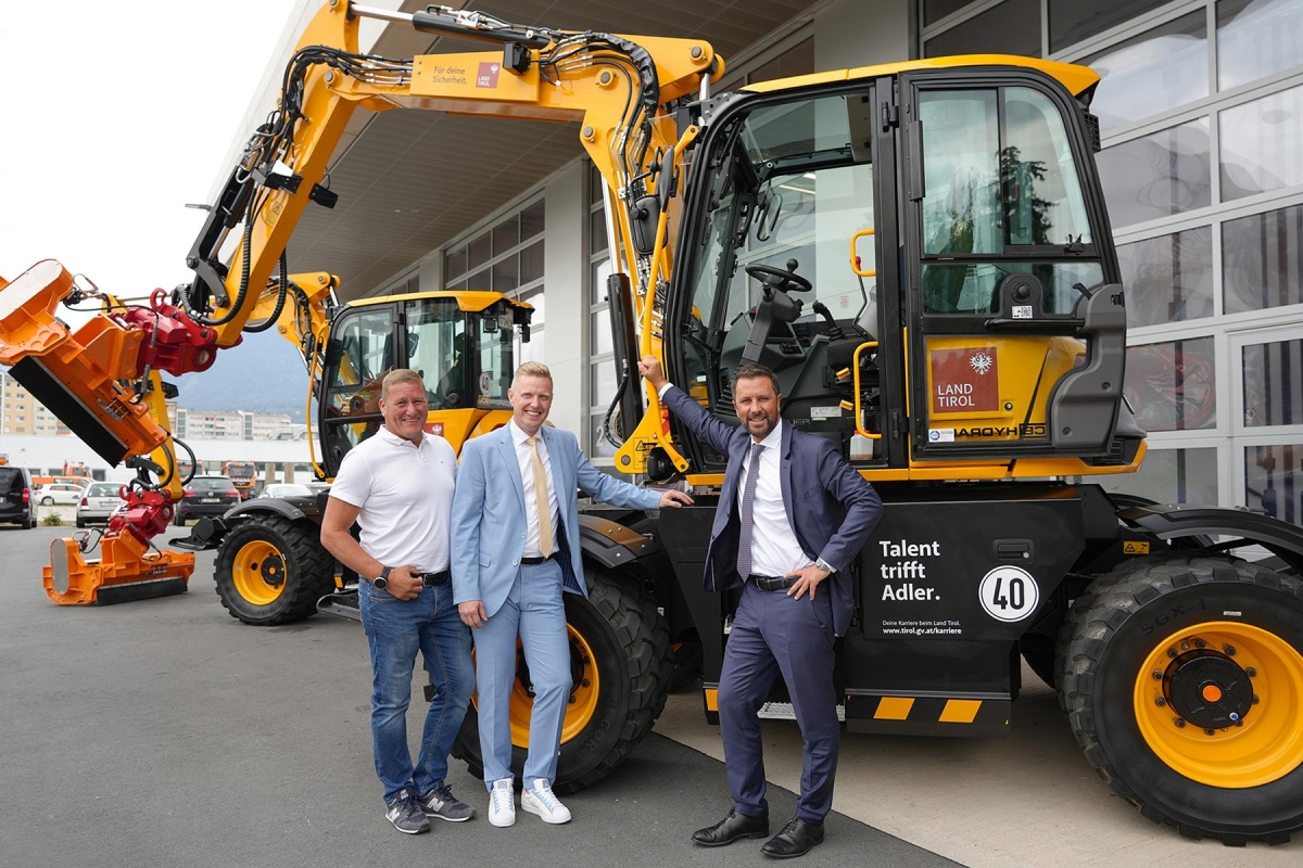 Neue Bagger f&uuml;r Baubezirks&auml;mter