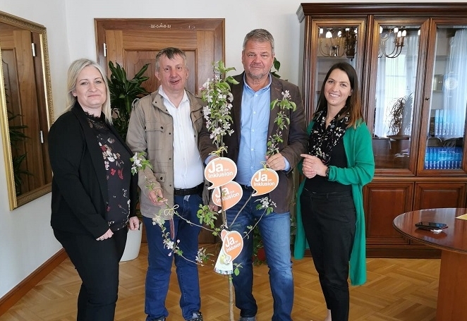 B&auml;ume als Zeichen der Inklusion