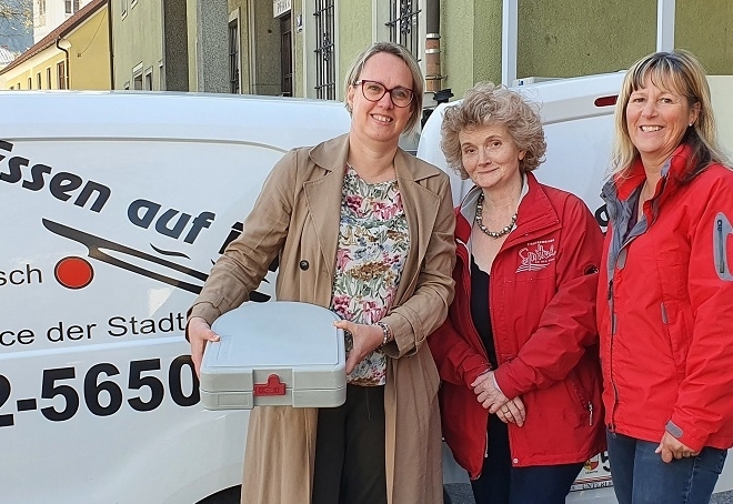 Essen auf R&auml;dern lieferte 24.000 Men&uuml;s aus