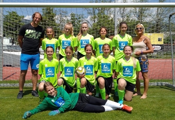 Erfolgreiches M&auml;dchenfu&szlig;ballteam