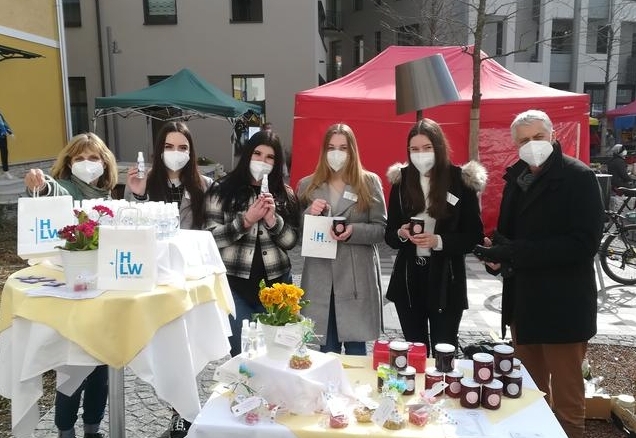 Sch&uuml;ler lernen Wirtschaft 