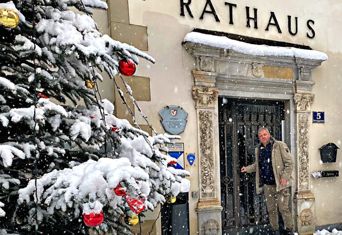 K&ouml;fer schn&uuml;rt &bdquo;vorweihnachtliches Sozialpaket&ldquo;