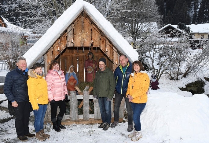 Heilige Familie f&uuml;r die Weihnachtskrippe in Napplach