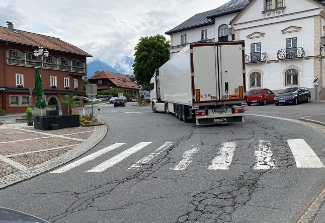 Transit-Studie B 100: Wenige Lkw betroffen