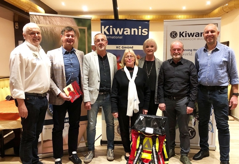 Kiwanis spenden Ausr&uuml;stung f&uuml;r Kinderintensivpflege