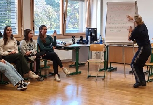 Jugendpr&auml;ventionsprojekt der Polizei an der HAK Spittal