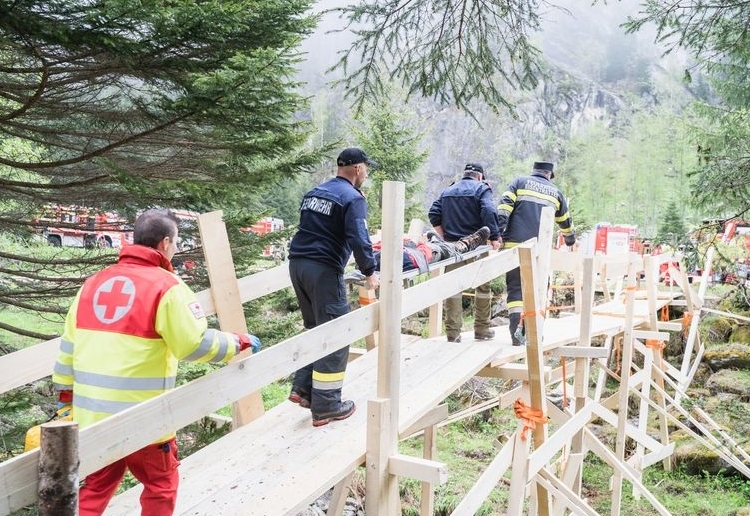 KAT-Zug &uuml;bte in der Innerfragant