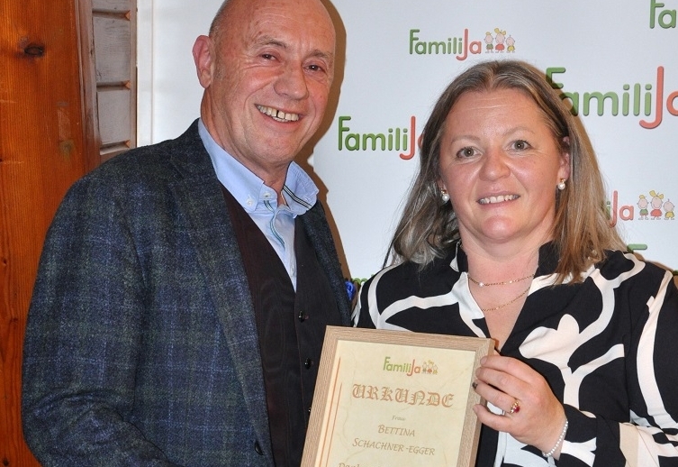 Langj&auml;hrige Mitarbeiterinnen gew&uuml;rdigt