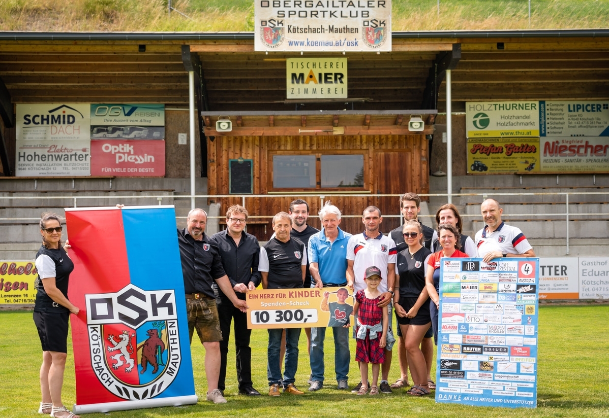 OSK &uuml;bergab Spende an "Ein Herz f&uuml;r Kinder"