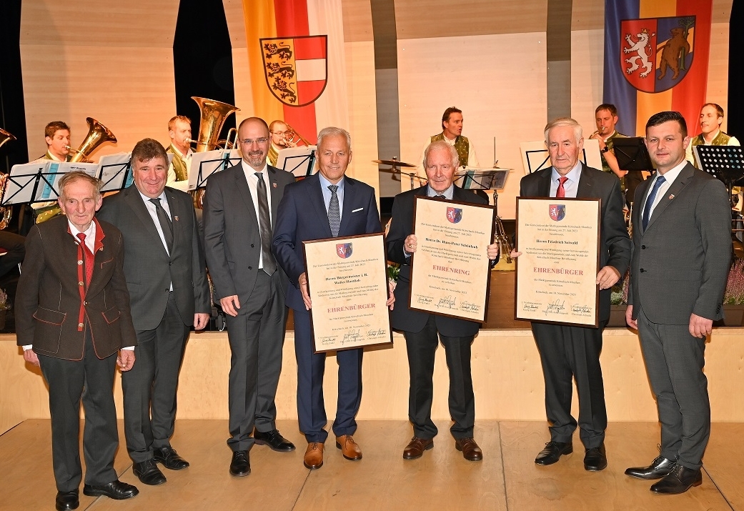 Marktgemeinde verlieh Ehrenring und Ehrenb&uuml;rgerschaften