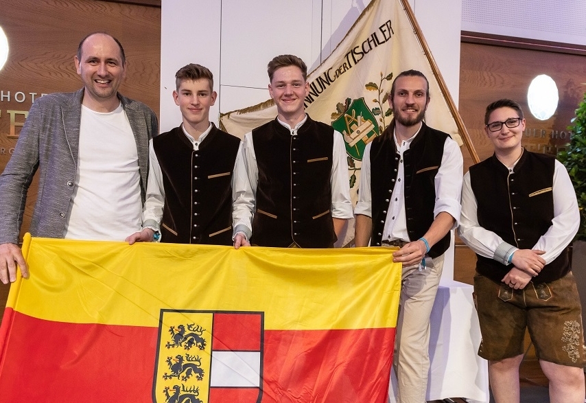 Ein Drautaler unter den besten Tischlerlehrlingen 