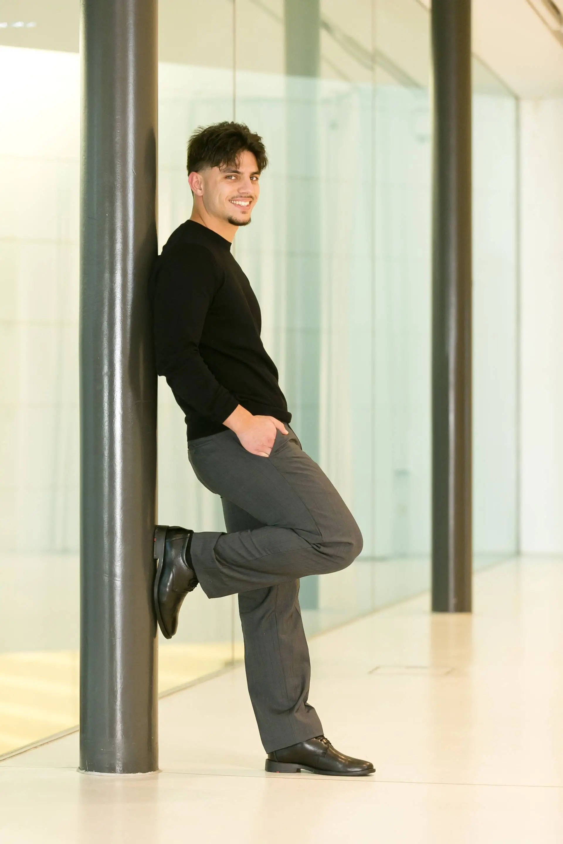 Der aus Bregenz am Bodensee stammende Sänger Paco Simić vereint in seiner musik Einflüsse aus R‘ n‘ B, Soul, Pop, Rock und Country. Foto: Dietmar Mathis